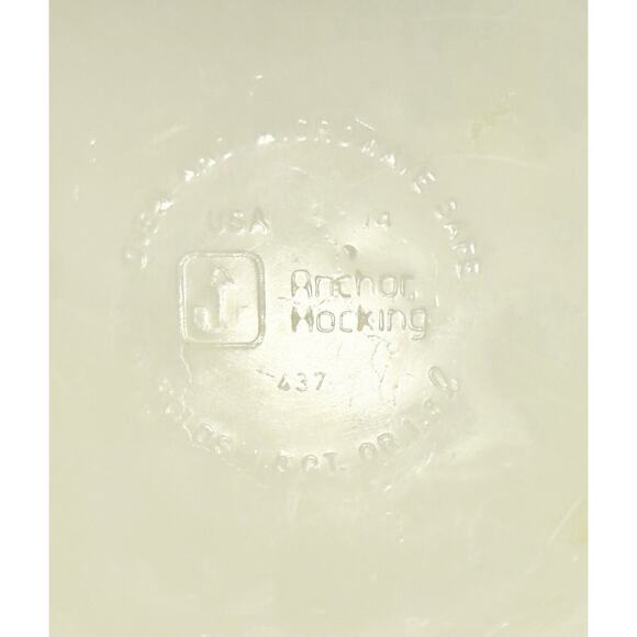 Vtg Anchor Hocking Fire King USA Nature’s Bounty Fruit Milk Glass 10” Round Dish - Picture 9 of 10